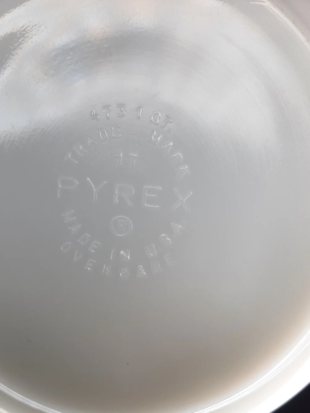 Pyrex Town & Country 473 Casserole Dish